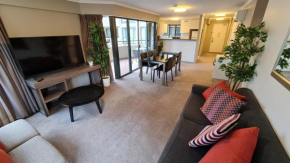 2BR 2Bath L4 Executive Apartment, in City Centre